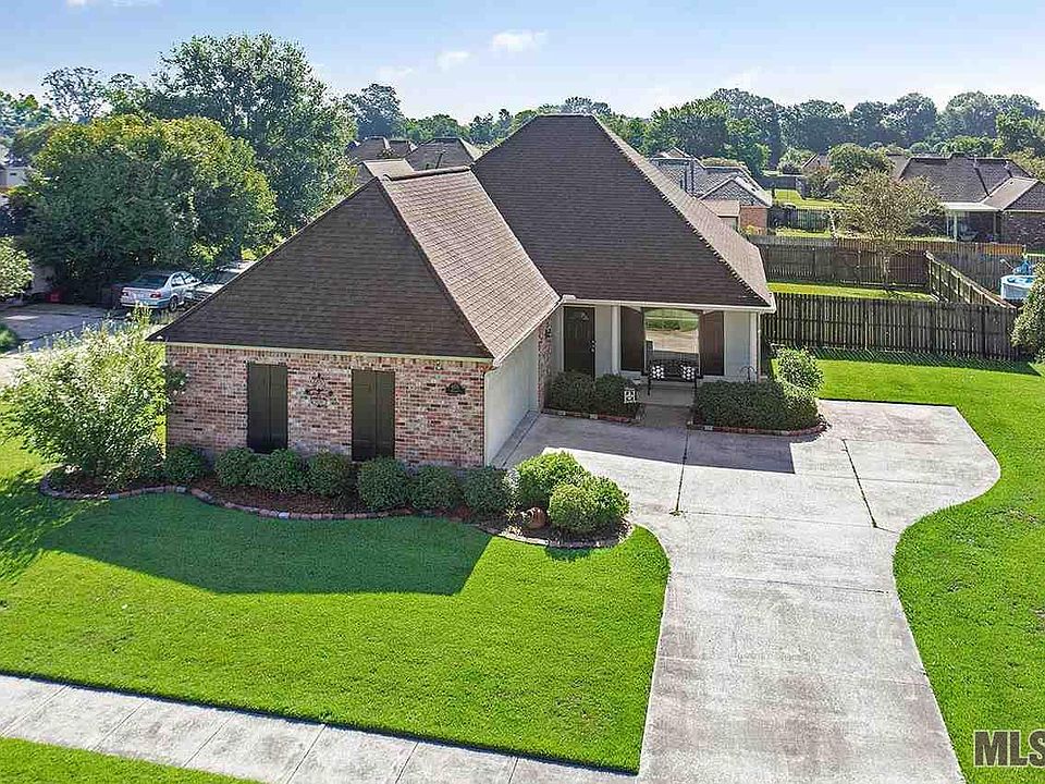 1st image of 6576 Woodside Dr