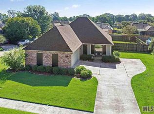 6576 Woodside Dr, Zachary, LA 70791