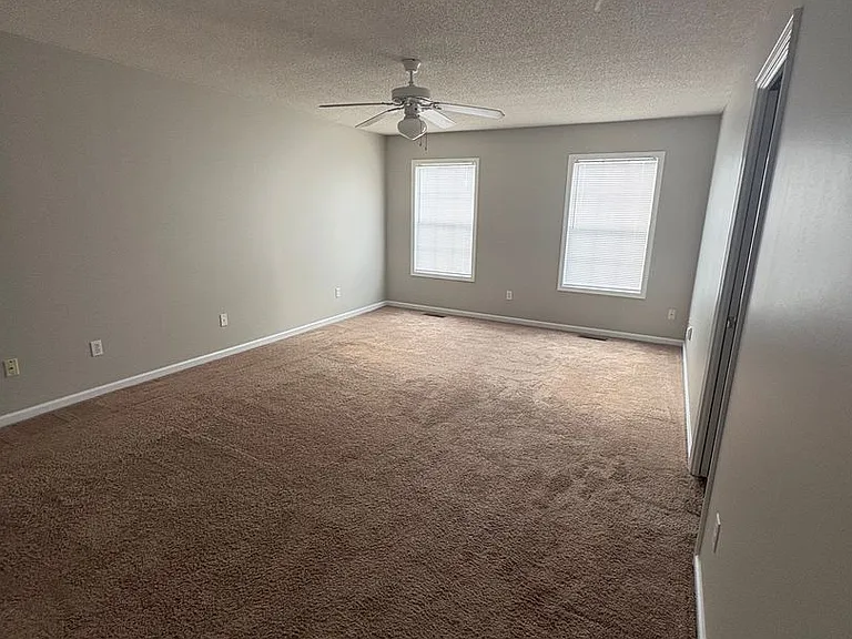 165 N Springview Dr — Photo 22