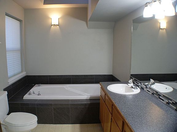 5th image of 1017 Glenwood Ave