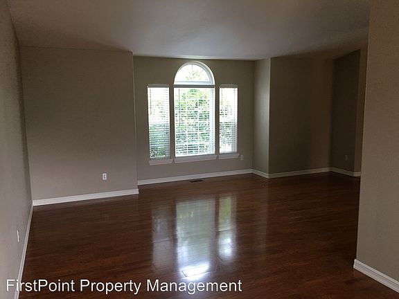 3rd image of 17102 117th Avenue Ct E