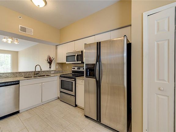 3rd image of 3245 Cypress Glen Way APT 513