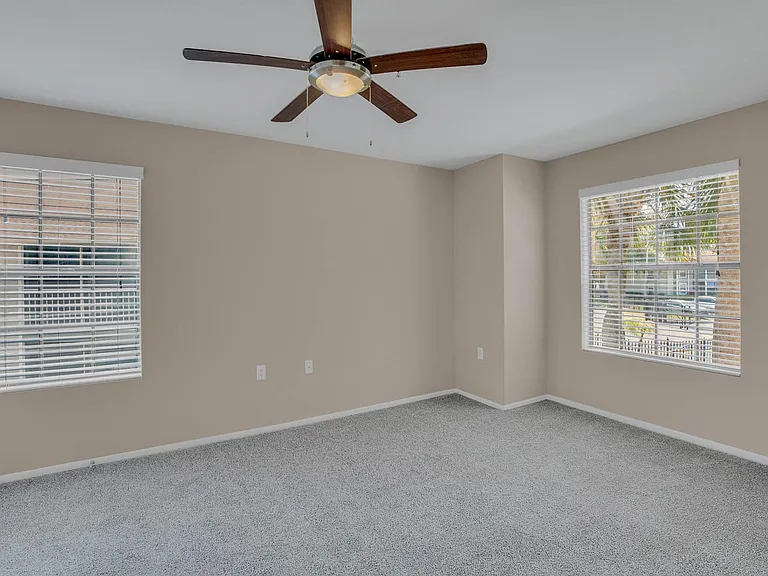 8500 Belcher Rd — Photo 10