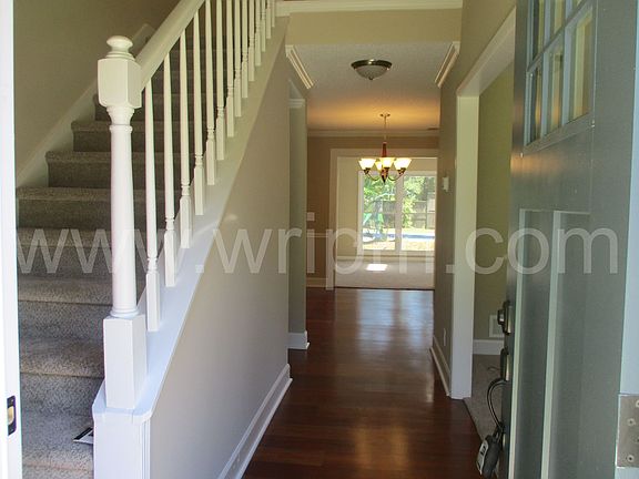 5th image of 3820 W Cooper Lake Dr SE