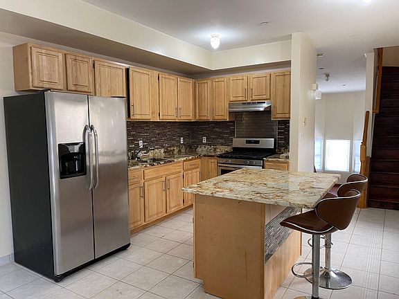 3rd image of 16 Layton Ave #3