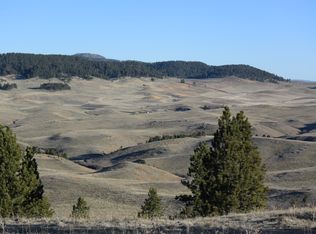 426 Green Mountain Rd, Newcastle, WY 82701