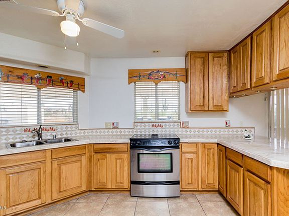 3rd image of 4681 N San Marcos Dr