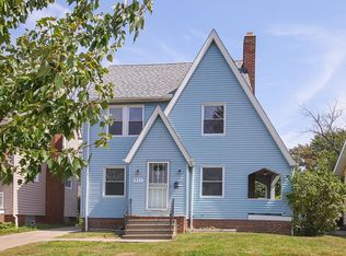 975 Pembrook Rd, Cleveland Heights, OH 44121