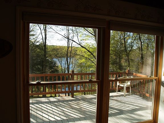 5th image of 143 Golden Lake Trl