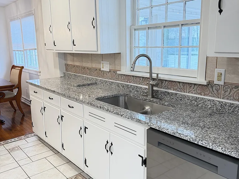 2648 Melbourne Dr — Photo 13