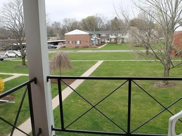 1097 Tienken Ct APT 202, Rochester, MI 48306
