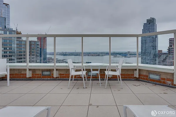 Rented by Oxford Property Group | media 18
