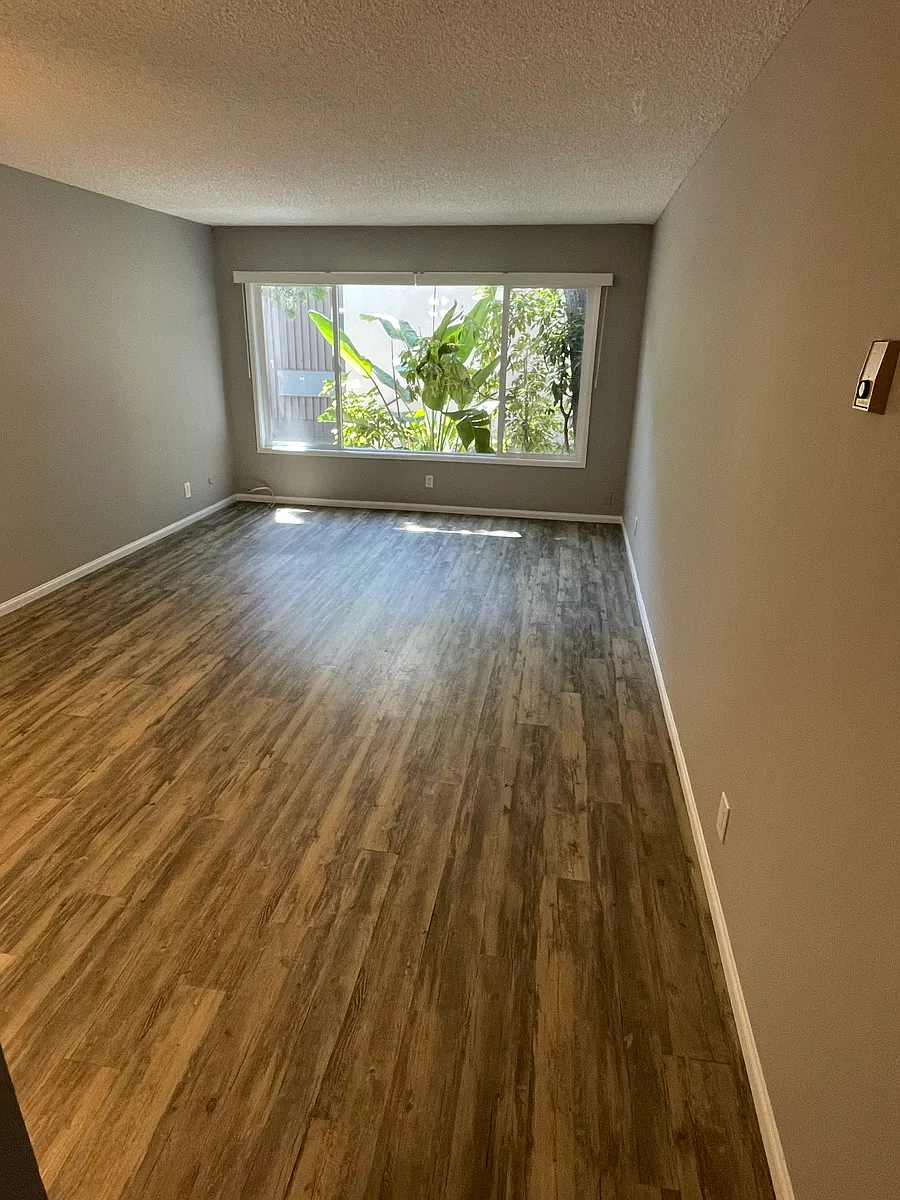 Building Photo - 1488 Reed Ave #8