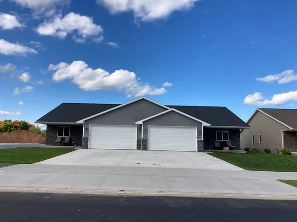 2392 Jacobsen Rd, Neenah, WI 54956