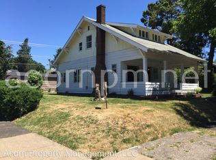 706 D St, Springfield, OR 97477