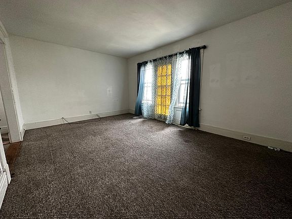 2nd image of 133 Esser Ave #2