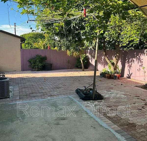 5112 Cornell Walk — Photo 4