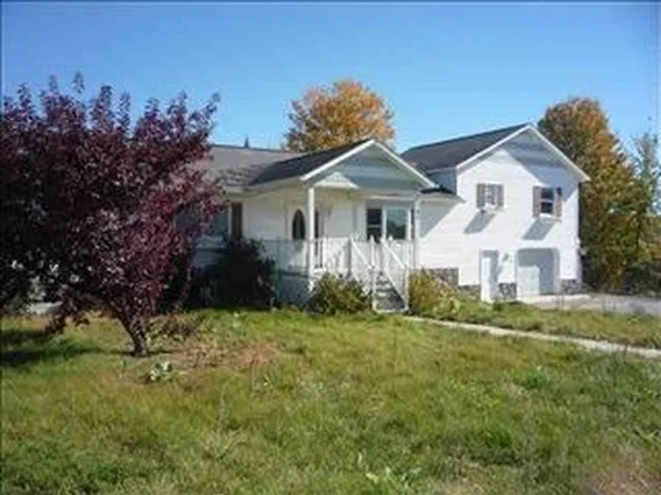 485 Orchard Ridge Dr, Petoskey, MI 49770