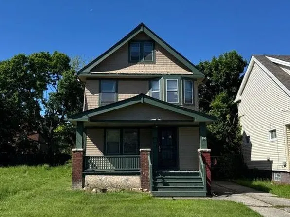 990 Evangeline Rd, Cleveland, OH 44110
