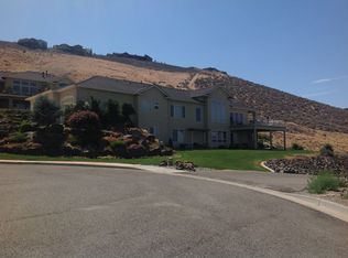 284 Meadowridge Loop, Richland, WA