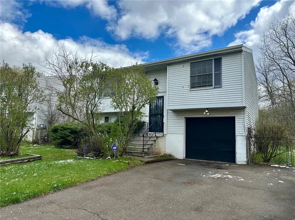 89 Planet St, Rochester, NY 14606