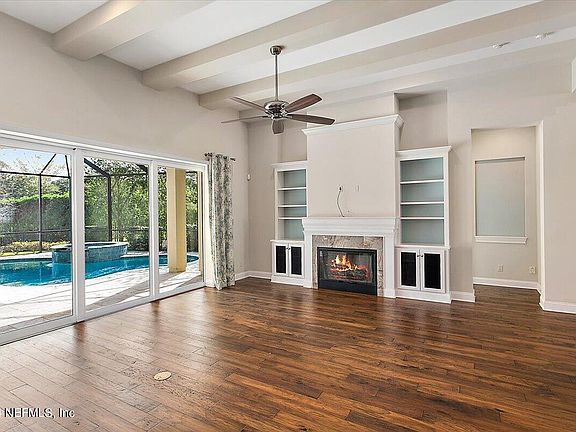5th image of 200 PINEHURST POINTE Drive