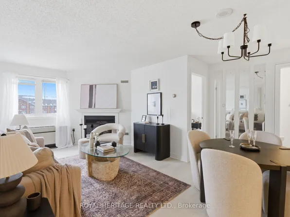 195 Lake Driveway W #409, Ajax, ON L1S 7H7