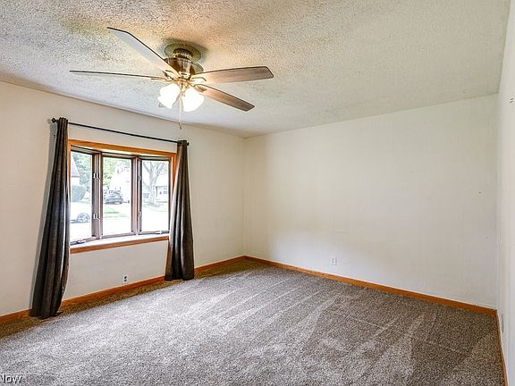2nd image of 1166 Myrtle Ave