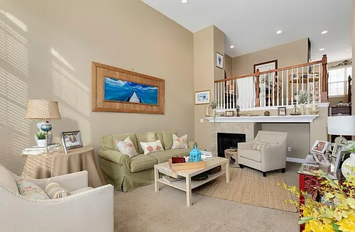 9301 Kornbrust Cir Photo 1