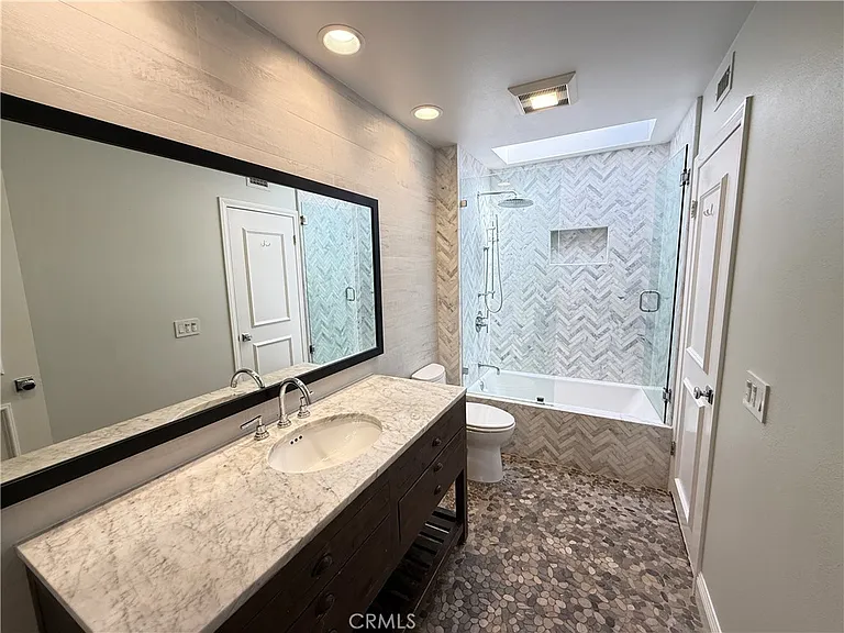 260 Cagney Ln #317 — Photo 13
