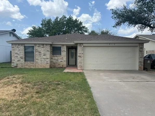 1813 La Mesa Ln, San Angelo, TX 76905