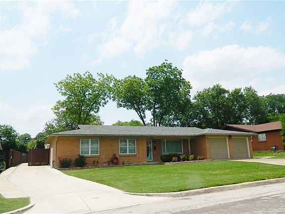 2nd image of 2104 Terbet Ln