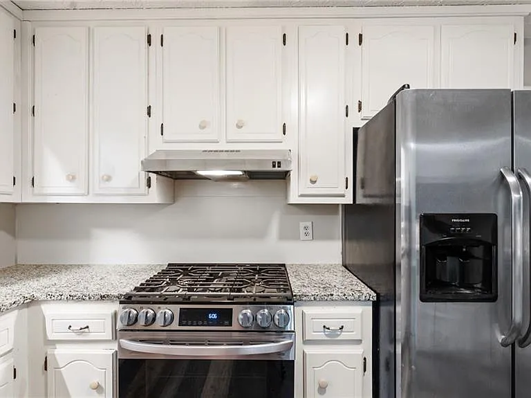 1095 Mountain Springs Dr NW — Photo 9