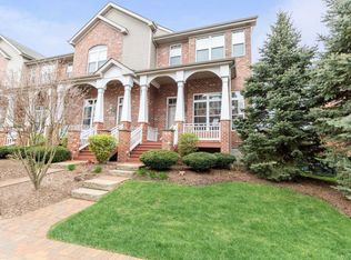 1156 Longwood Dr, Lisle, IL