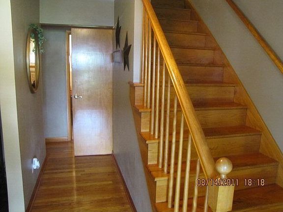 3rd image of 446 W Hillside Dr