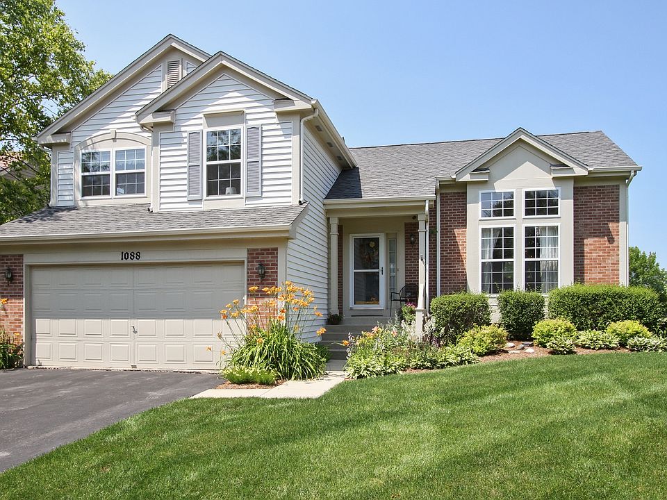 1st image of 1088 Cambridge Dr