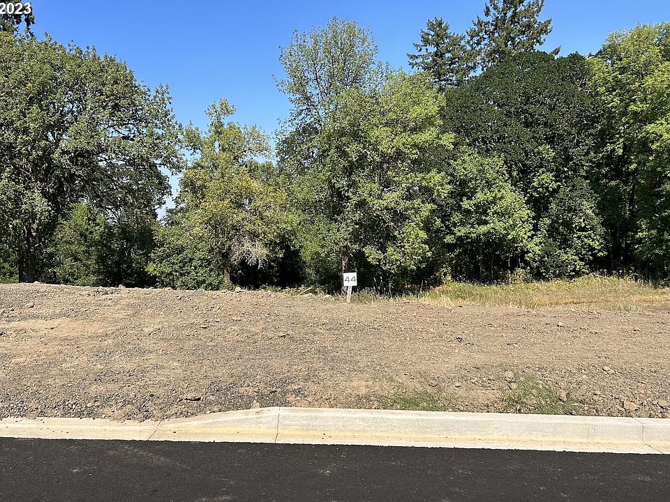 1st image of 3010 NW Pinehurst Dr #44