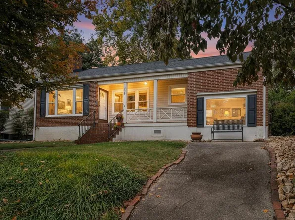 2629 Fairway Dr SW, Roanoke, VA 24015