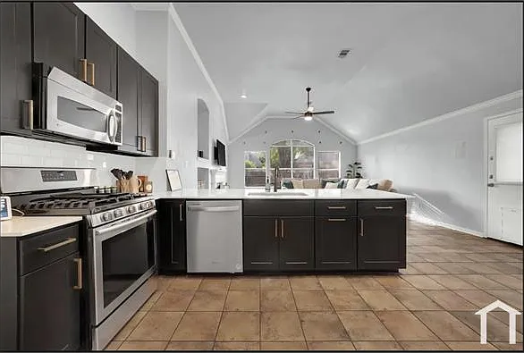 2813 Grand Canyon Ct — Photo 6