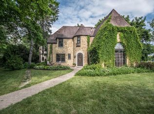 335 S Hartwell Ave, Waukesha, WI 53186