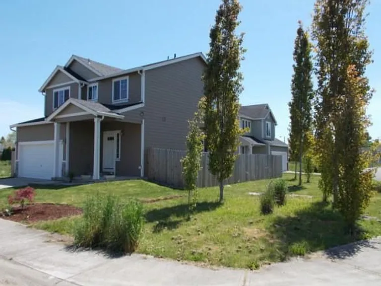 9205 NE 80th Cir — Photo 1