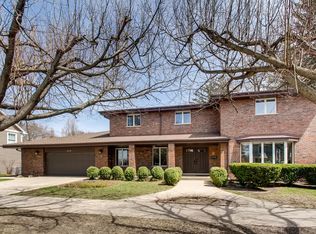 627 S Hamlin Ave, Park Ridge, IL 60068