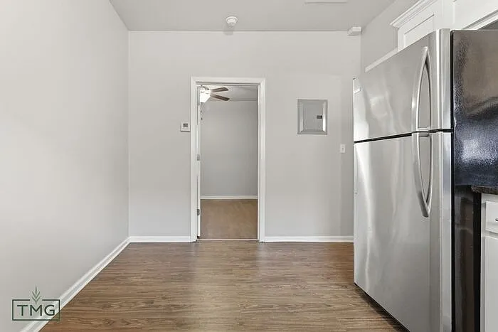 2516 E 6th St #2 — Photo 11