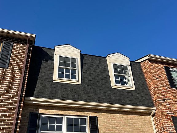 2nd image of 34 Golden Hill Ct