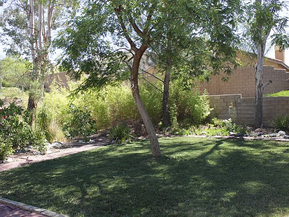 4th image of 24977 Greenhouse Ct