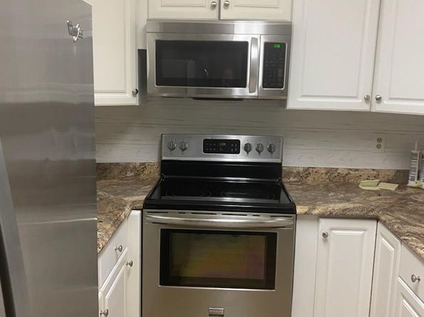 8579 Burlington Ct