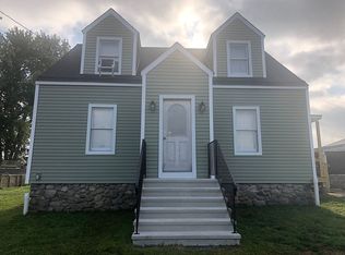 29 Stoddard Pl, Beacon Falls, CT 06403