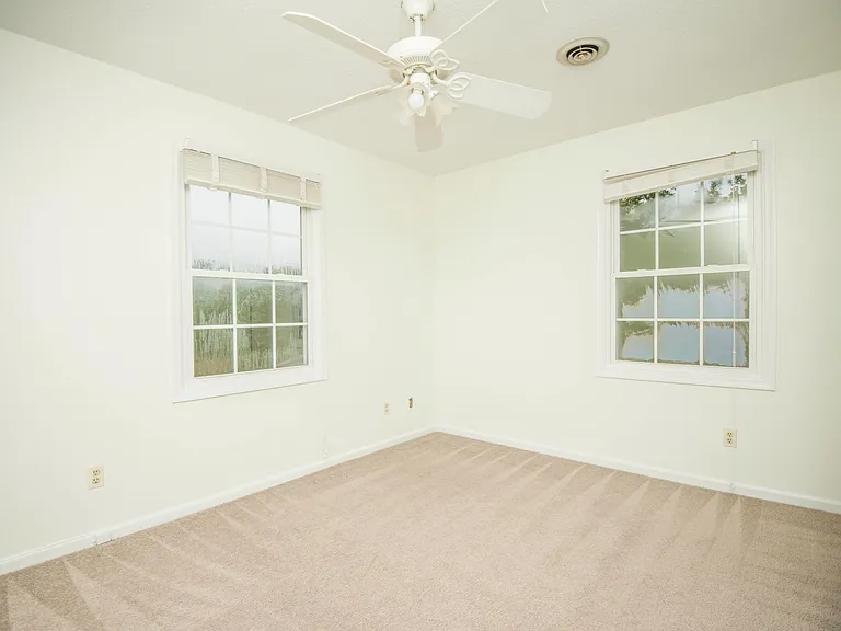 11144 Pleasant Forest Dr — Photo 40