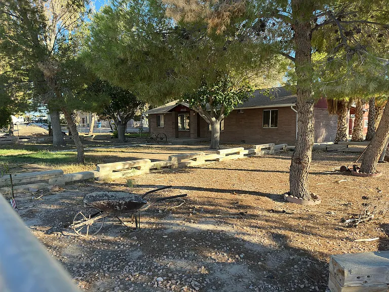 2025 Whipple Ave — Photo 11