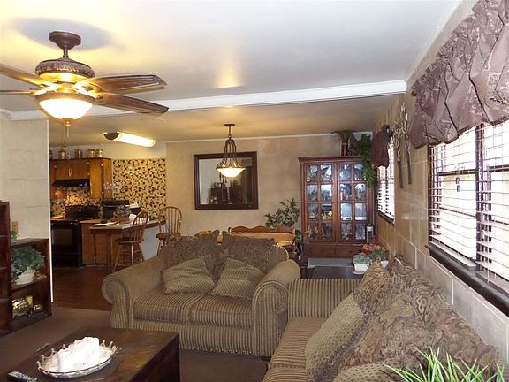 2nd image of 132 Sonja Dr